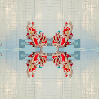 Mária Švarbová | Red pool, symmetry