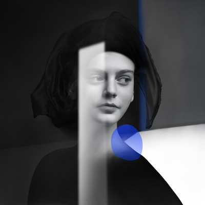 Jorg Karg | Carefully held